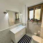 Pretty House *