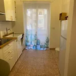 Pretty House *