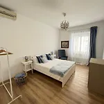 Pretty House